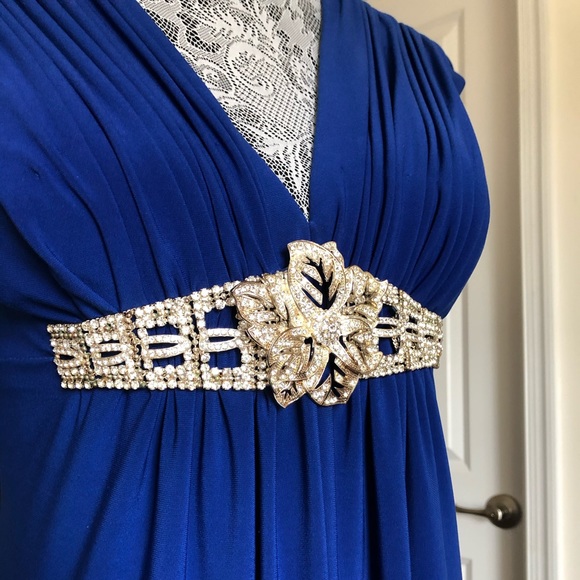 Night Way Crystal Embellished Gown - Picture 4 of 8